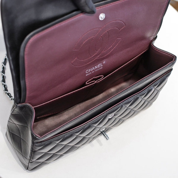 シャネルバッグ全体デザイン